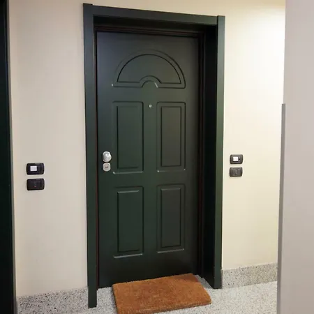 Orea Spiti - Charming Flat & Canal View Few Steps From Movida 밀라노