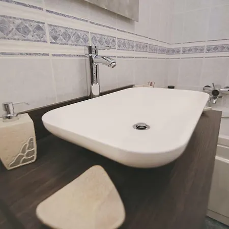 아파트 Orea Spiti - Charming Flat & Canal View Few Steps From Movida