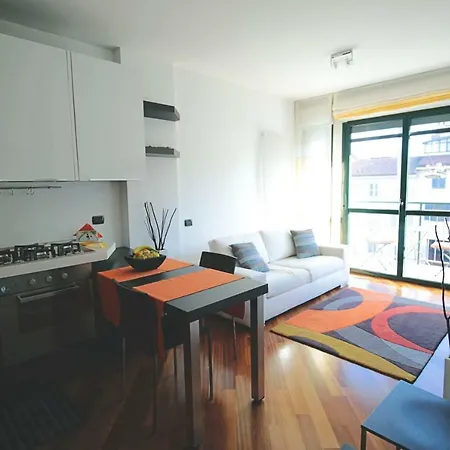 아파트 Orea Spiti - Charming Flat & Canal View Few Steps From Movida