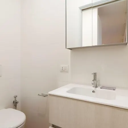 Bruni Flat * Milánó