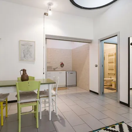 Primopiano - Belinzaghi Apartman