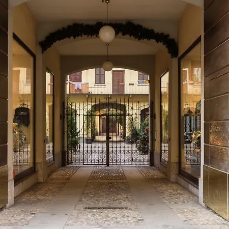 Spazio M&m Cso Xxii Marzo 39 * Milan