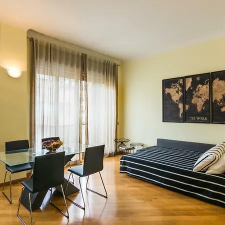 Hemeras Boutique Homes - Duomo Cathedral Design Flat * Milan