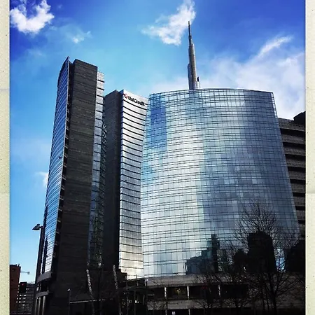 108 Eclectic Loft Near Corso شقة