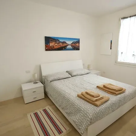 Appartamento Laura's - I Navigli Che Vorrei *