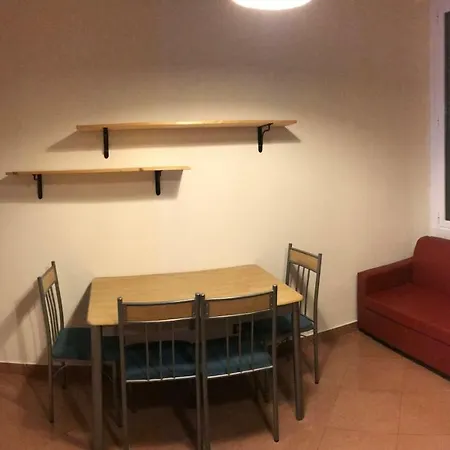 Apartamento Bilocale Nel Cuore Dell'isola Milán