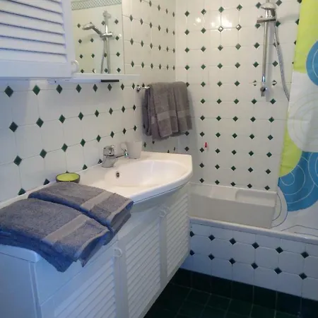 Apartman Olona Place 3 *