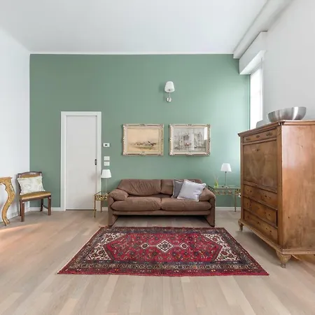 Apartment Grado 14 *