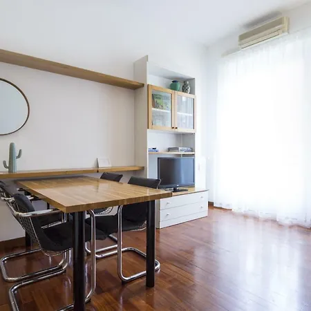 Hacca Collection - Bocconi, Navigli 1br Апартаменты