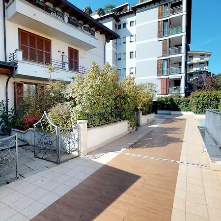 With Private Garden Near San Siro Stadium Apartment