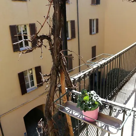 Naviglio Grande Apartment *