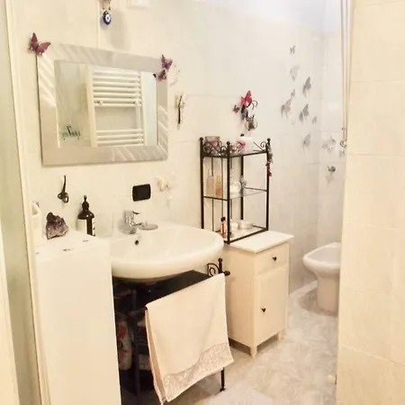 아파트 Cozy House In Sarpi