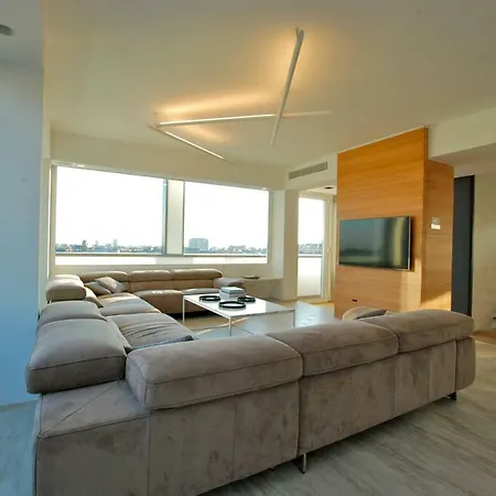 Apartment Skyline Milan