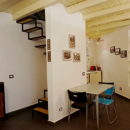 Apartment Vicolo Lavandai Milan