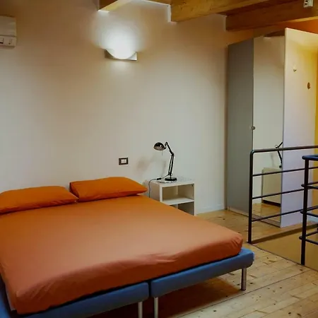 Apartment Vicolo Lavandai Mailand