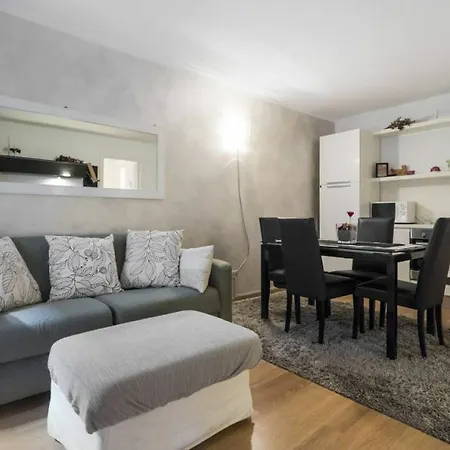 Easylife - - Vigevano 13 P1 - Porta Genova * Milaan