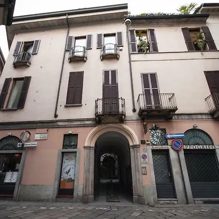 Fancy Blue Duomo Duplex Apartment Milan