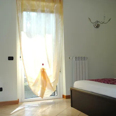 Bnbook - Santa Giulia Lägenhet *