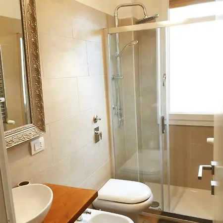 Modern And Stylish Close To Subway *