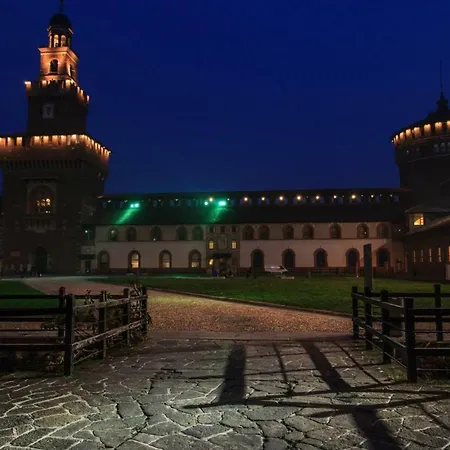 Cosy 2 Minutes From Duomo