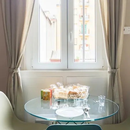 Apartman Fan House 22 Deluxe San Siro M1 M5 Wifi Milánó