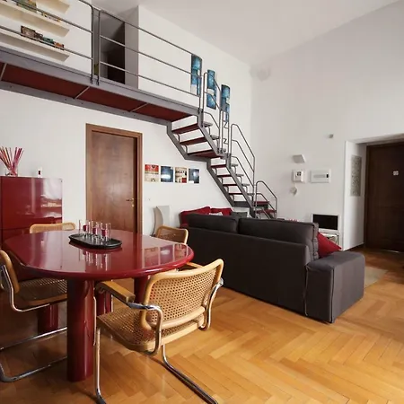 Fancy Blue Duomo Duplex *