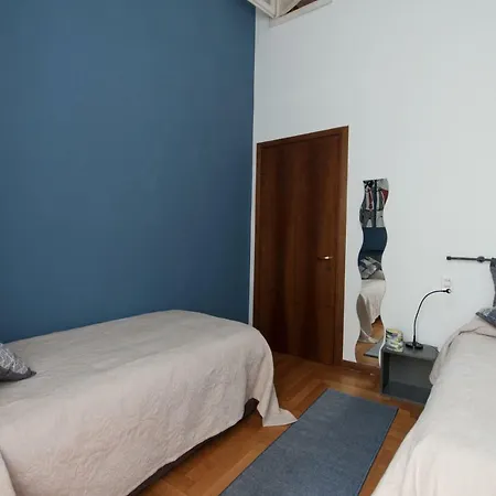 Apartment Fancy Blue Duomo Duplex Milan