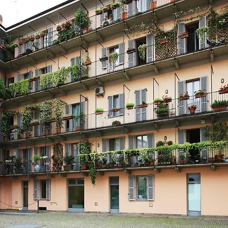 Game House In The Center Apartman Milánó