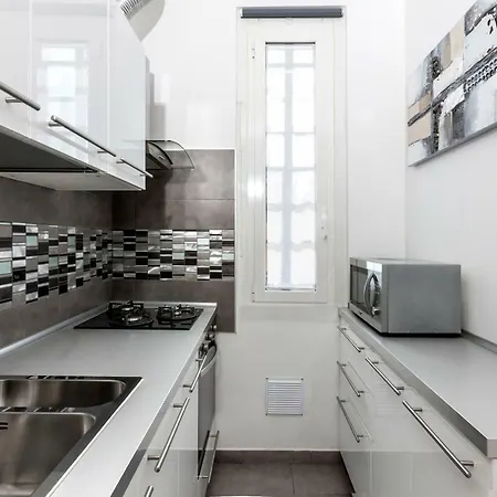 Bright House In * Milano