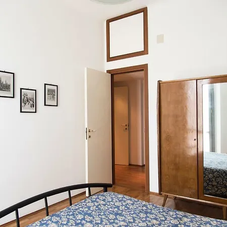 Youhosty - Segantini 73 Apartman Milánó