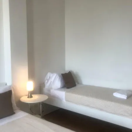 Mairum In Central Station Guest house *