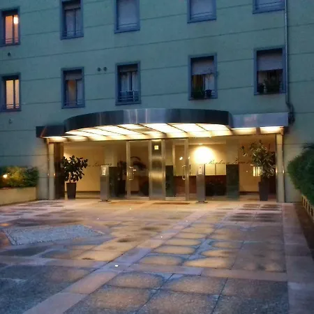 Apartment Zara Cosy & Cheap Apt - Easy Parking Milan