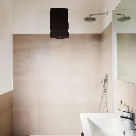 Апартаменты Turati 3