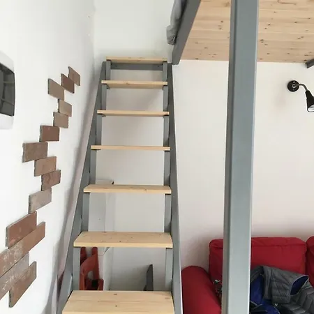Negroli Flat