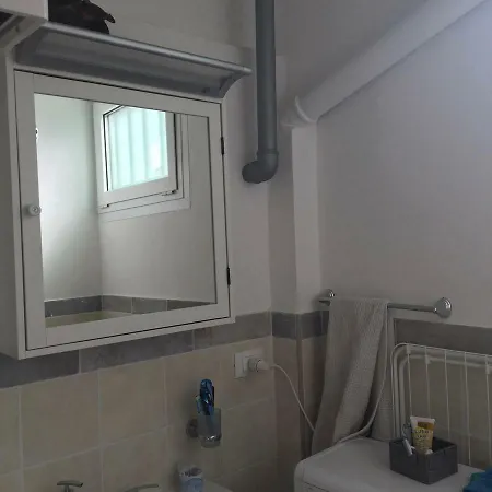 Negroli Flat