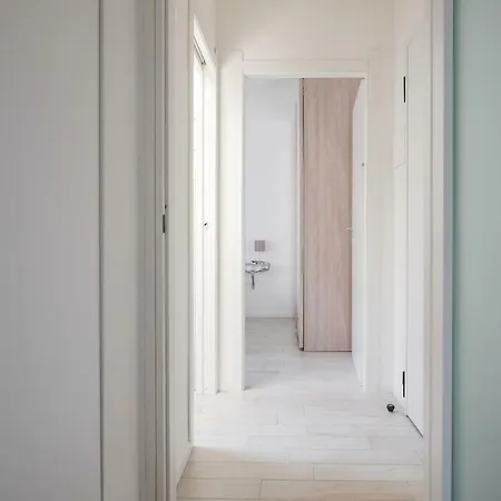 公寓 The Best Rent - Bright Attic In 米兰