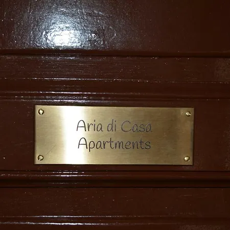 Aria Di Casa - Navigli Darsena Milán