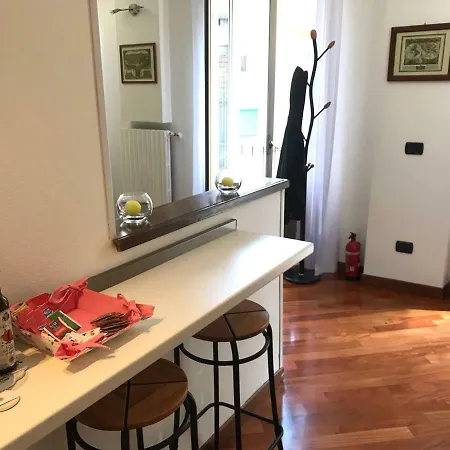 Corso Genova Con Terrazza Apartamento Milán