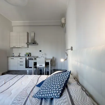 Casa Venus Ieo * Milánó