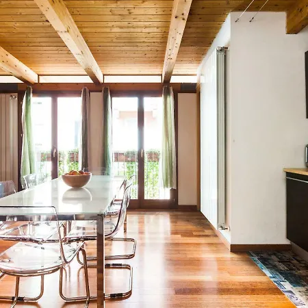 Romantic Flat * Milan