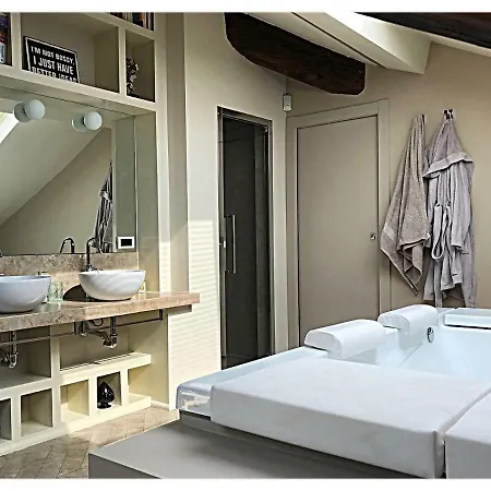 Wellbeing Apartment *
