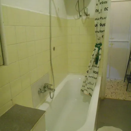 Bayres House Apartment Milan