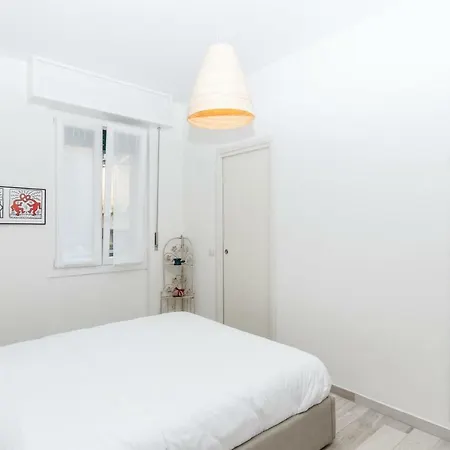 Modern And Cozy Close To The Citycenter Apartment
