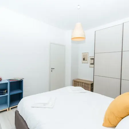 Modern And Cozy Close To The Citycenter Apartment Mailand