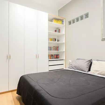 Apartment Giannone House Milan