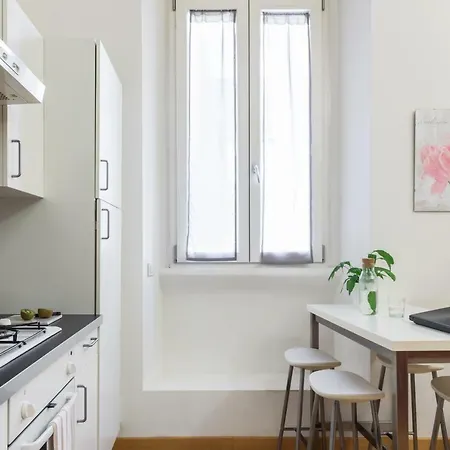 Altido 1-bed Flat Near Formentano Park *