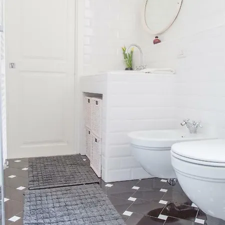 Modern And In Porta Romana Apartment *