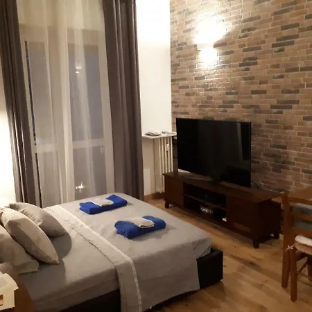Modern And Stylish Close To Subway *