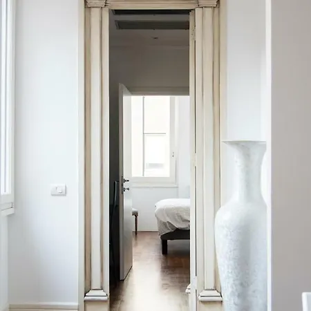 Youhosty - Pisani Small 13 Apartamento Milão