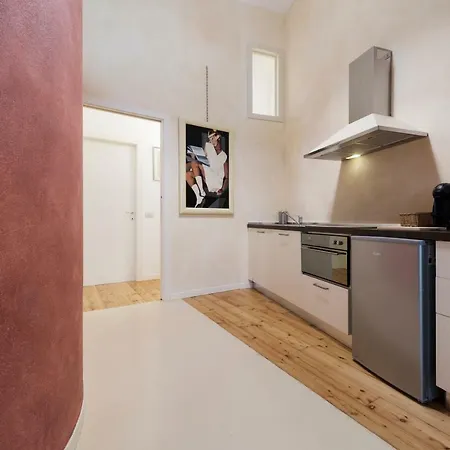 Luxury Fioravanti Apartment *